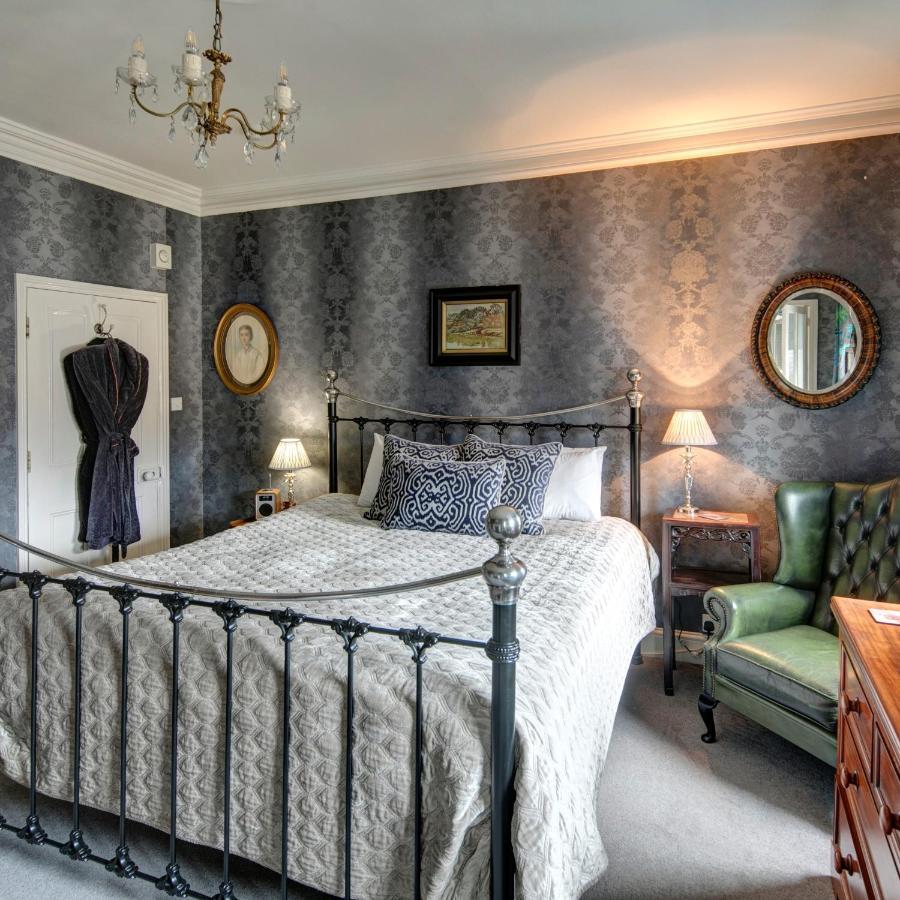 Victoria House Hotel Чърч Стретън Екстериор снимка