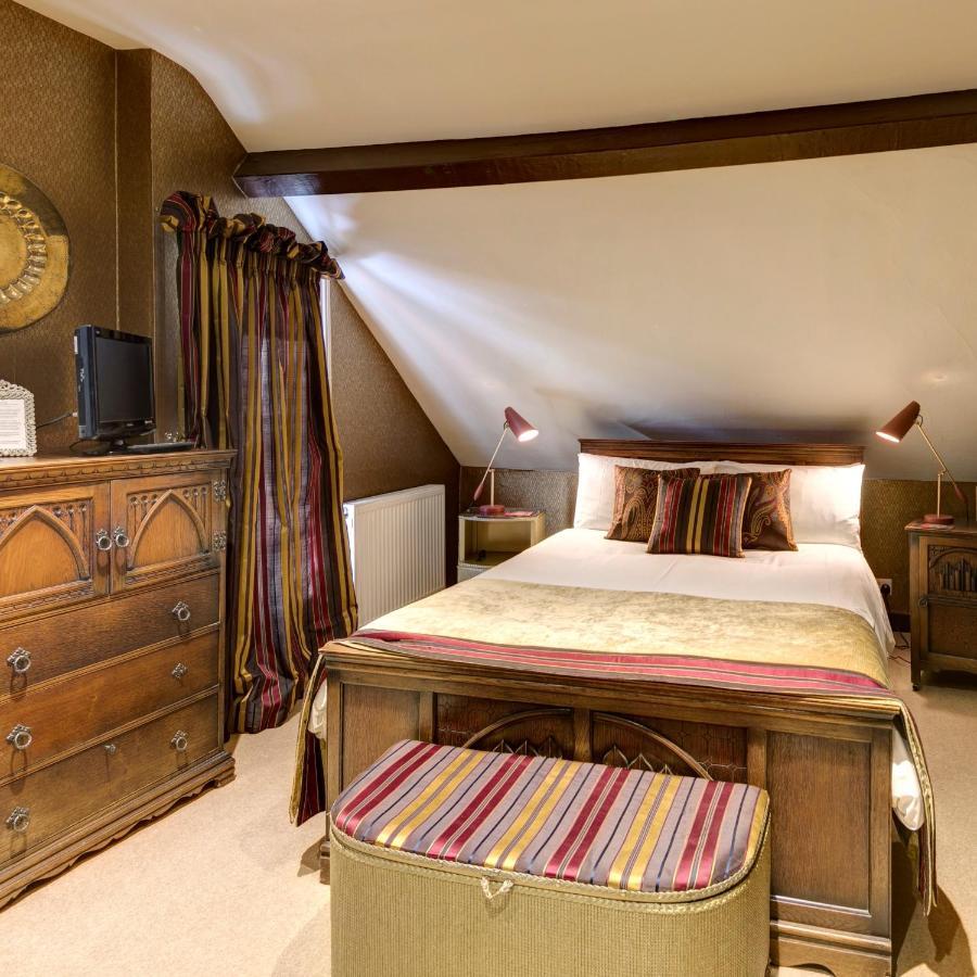 Victoria House Hotel Чърч Стретън Екстериор снимка