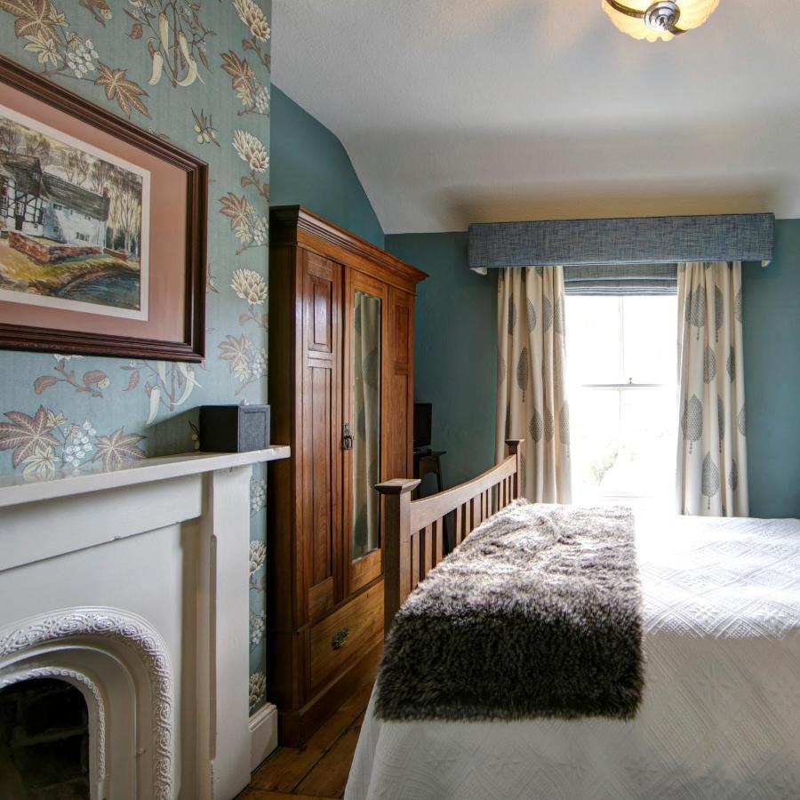 Victoria House Hotel Чърч Стретън Екстериор снимка