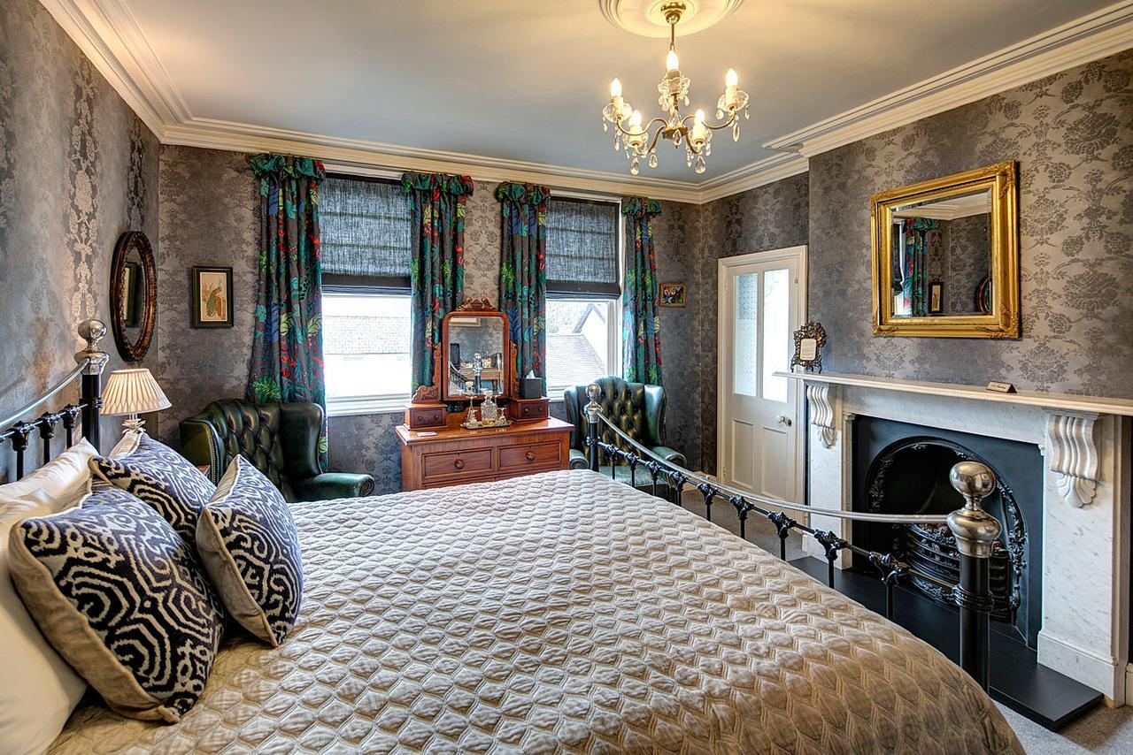 Victoria House Hotel Чърч Стретън Екстериор снимка